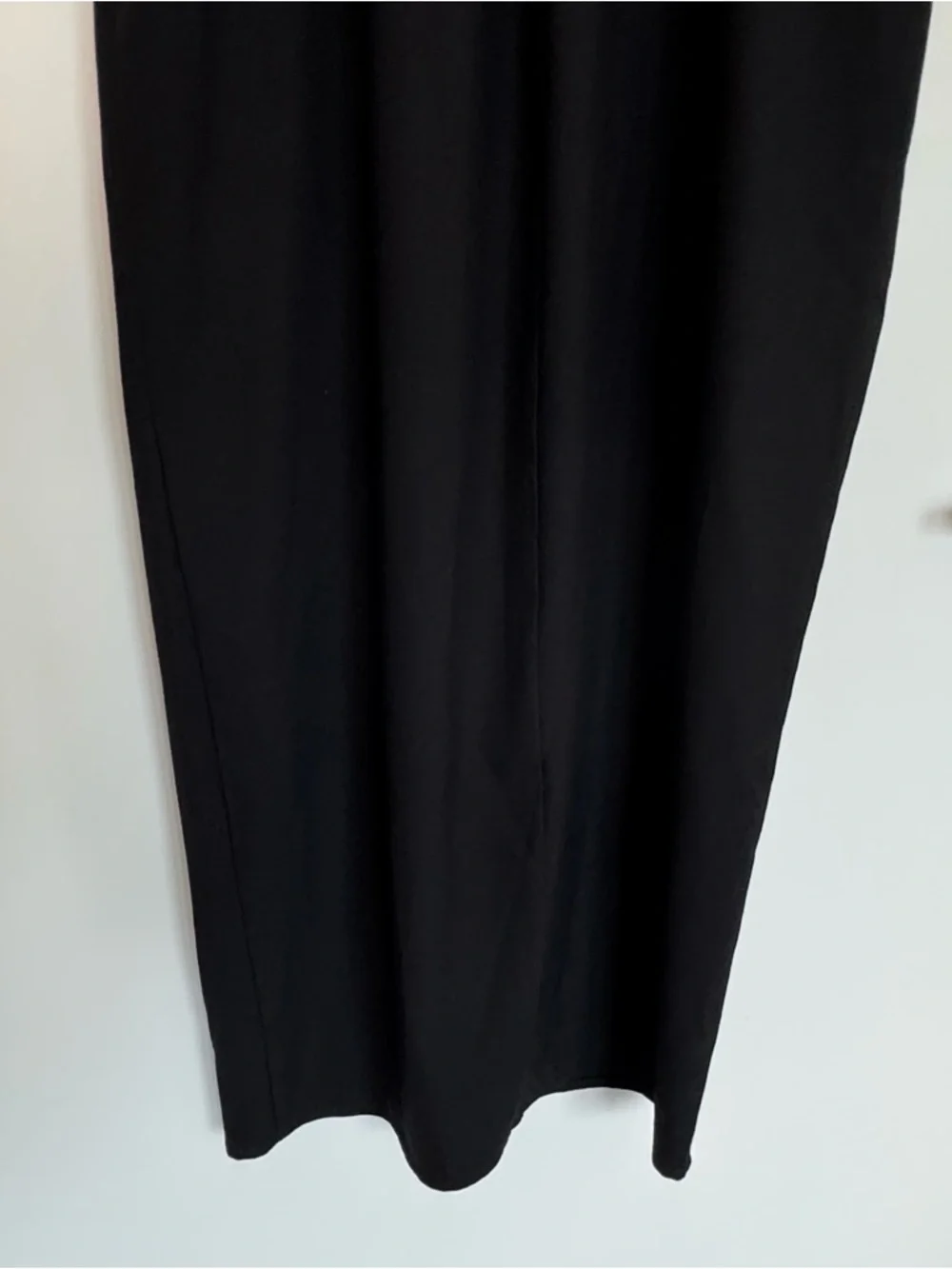 Small Black Midi Tube Dress with Slit Classic Minimalist Old Money Chic Zara - Picture 9 of 15
